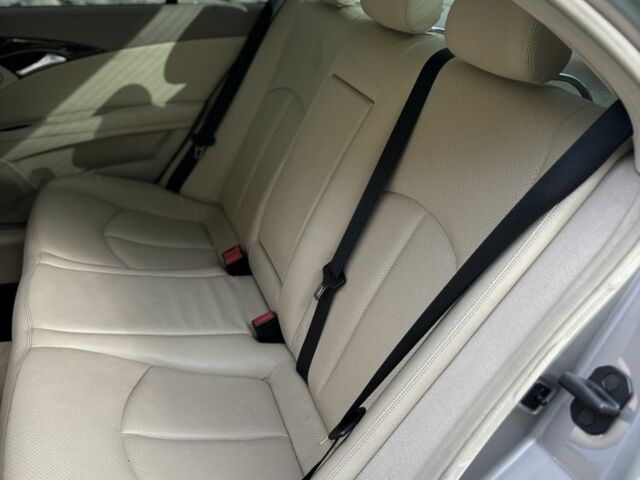 Мерседес Е-Клас 2004 у Каменце-Подольском на Automoto.ua Сірий Мерседес Е-Клас, об'ємом двигуна 2.1 л та пробігом 312 тис. км за 6600 $, фото 13 на Automoto.ua