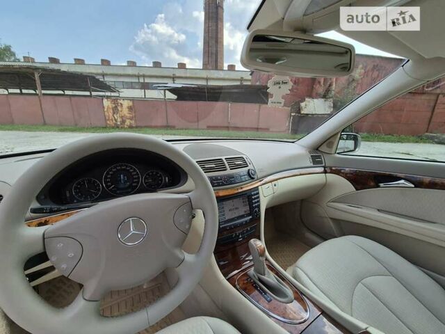 Сірий Мерседес Е-Клас, об'ємом двигуна 1.8 л та пробігом 281 тис. км за 11400 $, фото 12 на Automoto.ua