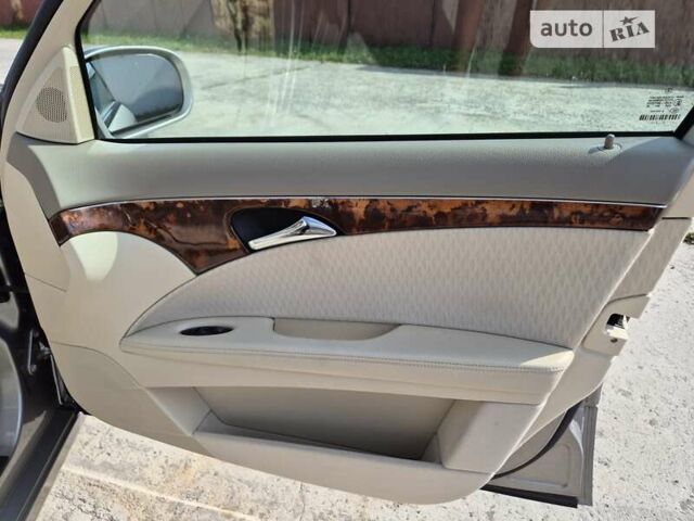 Сірий Мерседес Е-Клас, об'ємом двигуна 1.8 л та пробігом 281 тис. км за 11400 $, фото 30 на Automoto.ua