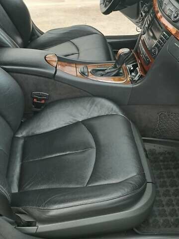 Серый Мерседес Е-Класс, объемом двигателя 2.69 л и пробегом 320 тыс. км за 7300 $, фото 8 на Automoto.ua