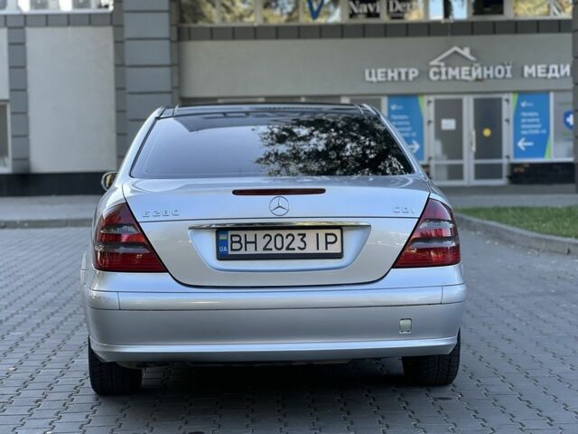 Серый Мерседес Е-Класс, объемом двигателя 2.1 л и пробегом 300 тыс. км за 6200 $, фото 6 на Automoto.ua