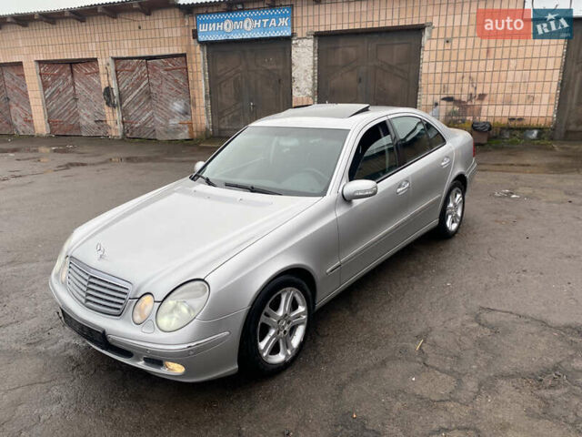 Сірий Мерседес Е-Клас, об'ємом двигуна 3.2 л та пробігом 272 тис. км за 3850 $, фото 41 на Automoto.ua