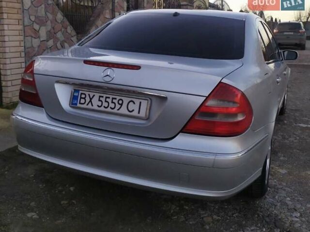 Серый Мерседес Е-Класс, объемом двигателя 2.6 л и пробегом 232 тыс. км за 6599 $, фото 6 на Automoto.ua