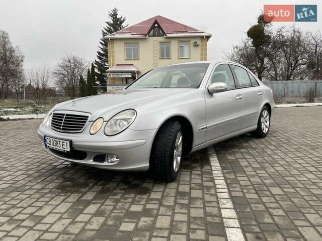 Серый Мерседес Е-Класс, объемом двигателя 2.2 л и пробегом 390 тыс. км за 8200 $, фото 2 на Automoto.ua