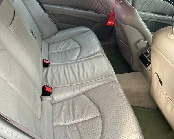 Сірий Мерседес Е-Клас, об'ємом двигуна 5 л та пробігом 350 тис. км за 8800 $, фото 9 на Automoto.ua