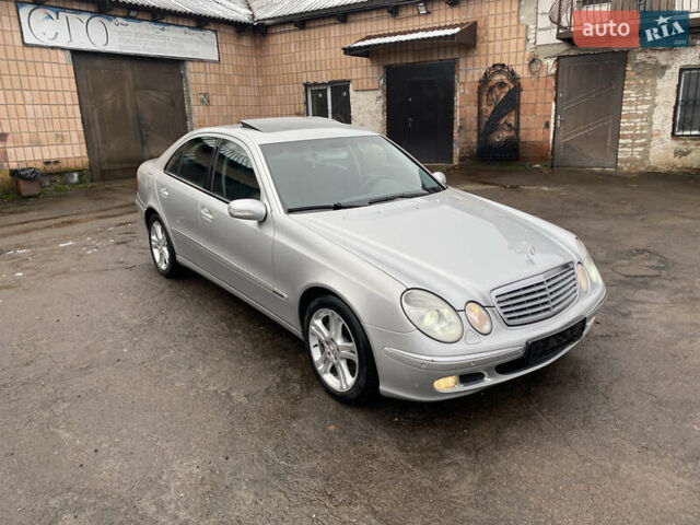 Сірий Мерседес Е-Клас, об'ємом двигуна 3.2 л та пробігом 272 тис. км за 3850 $, фото 42 на Automoto.ua