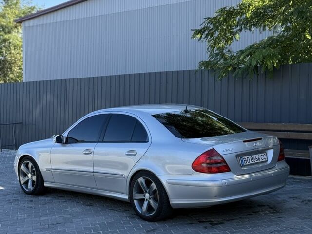 Серый Мерседес Е-Класс, объемом двигателя 3.2 л и пробегом 296 тыс. км за 7200 $, фото 12 на Automoto.ua