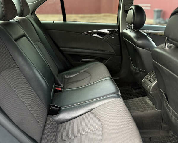 Серый Мерседес Е-Класс, объемом двигателя 3.22 л и пробегом 368 тыс. км за 7499 $, фото 8 на Automoto.ua