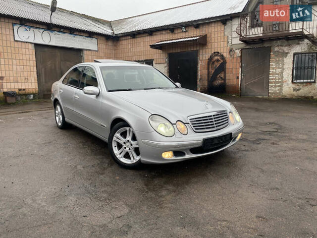 Сірий Мерседес Е-Клас, об'ємом двигуна 3.2 л та пробігом 272 тис. км за 3850 $, фото 2 на Automoto.ua