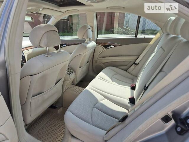 Сірий Мерседес Е-Клас, об'ємом двигуна 1.8 л та пробігом 281 тис. км за 11400 $, фото 24 на Automoto.ua