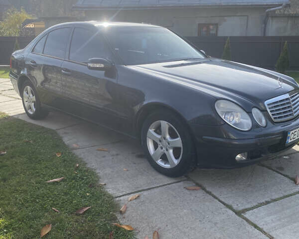 Сірий Мерседес Е-Клас, об'ємом двигуна 2.2 л та пробігом 297 тис. км за 7000 $, фото 6 на Automoto.ua
