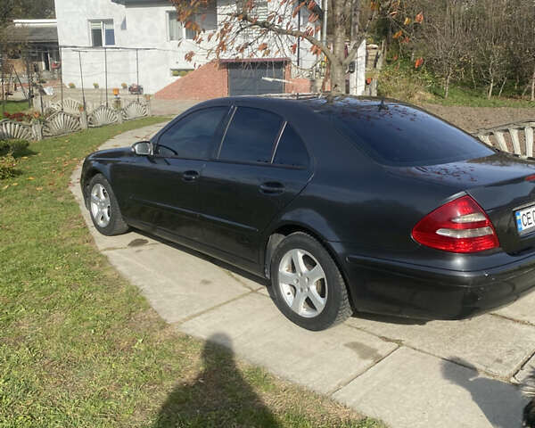 Сірий Мерседес Е-Клас, об'ємом двигуна 2.2 л та пробігом 297 тис. км за 7000 $, фото 3 на Automoto.ua