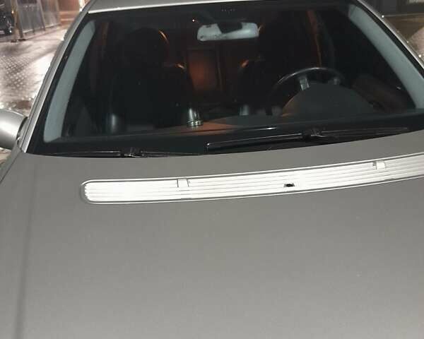 Серый Мерседес Е-Класс, объемом двигателя 2.15 л и пробегом 400 тыс. км за 6300 $, фото 1 на Automoto.ua