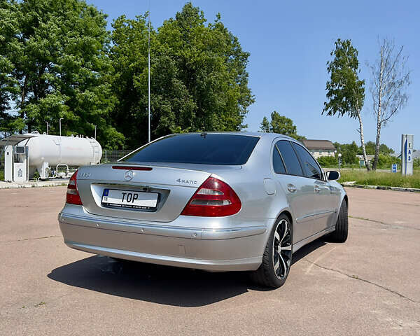 Серый Мерседес Е-Класс, объемом двигателя 3.2 л и пробегом 390 тыс. км за 8800 $, фото 5 на Automoto.ua