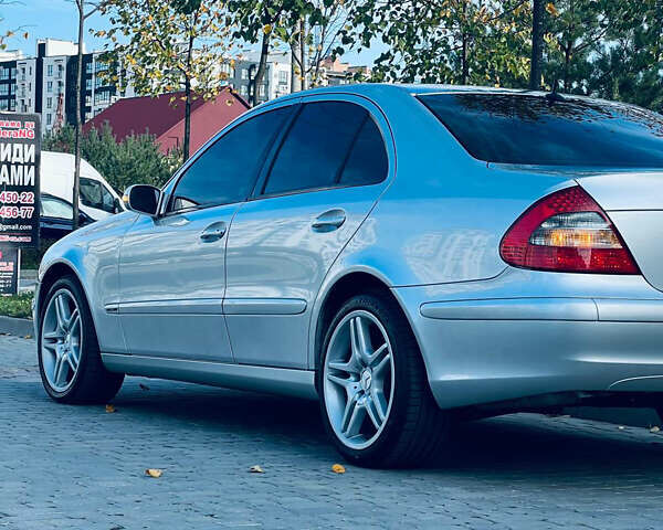 Мерседес Е-Клас 2004 у Івано-Франківську на Automoto.ua Сірий Мерседес Е-Клас, об'ємом двигуна 2.15 л та пробігом 462 тис. км за 8100 $, фото 2 на Automoto.ua