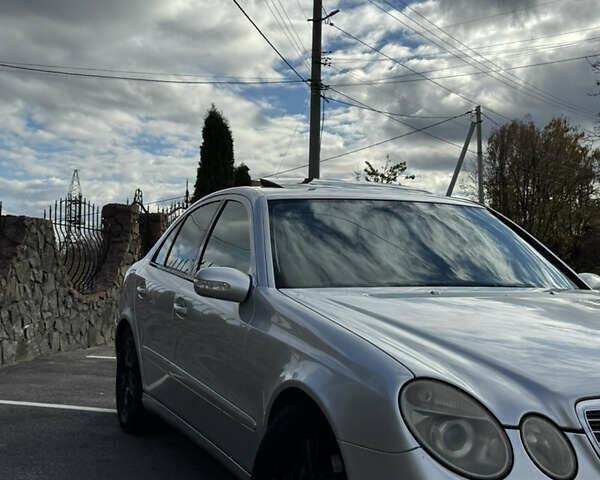 Мерседес Е-Клас 2004 у Вінниці на Automoto.ua Сірий Мерседес Е-Клас, об'ємом двигуна 1.8 л та пробігом 459 тис. км за 4799 $, фото 7 на Automoto.ua