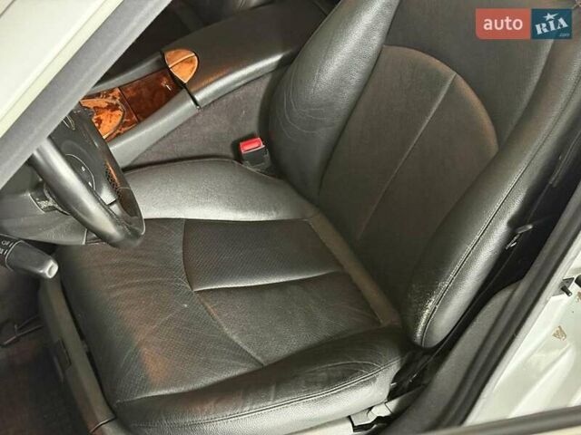 Серый Мерседес Е-Класс, объемом двигателя 2.7 л и пробегом 254 тыс. км за 8790 $, фото 13 на Automoto.ua