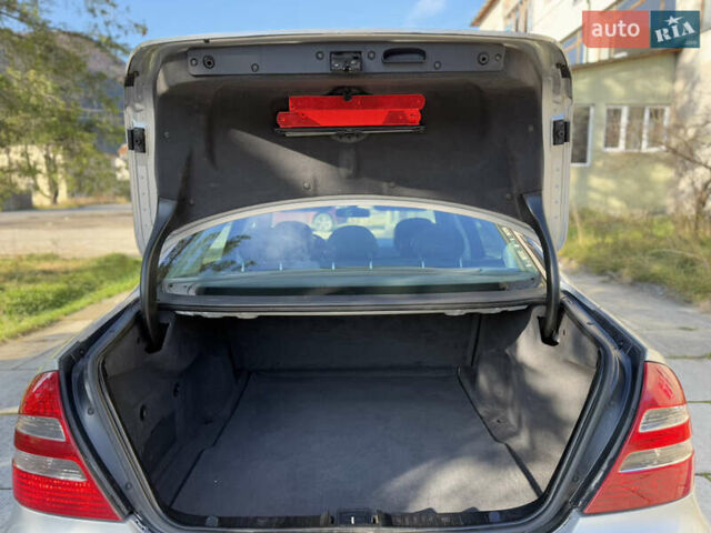 Сірий Мерседес Е-Клас, об'ємом двигуна 2.7 л та пробігом 400 тис. км за 8300 $, фото 64 на Automoto.ua