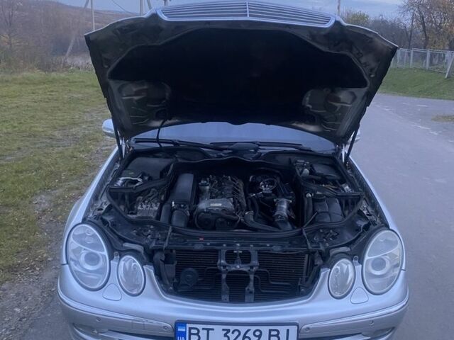 Сірий Мерседес Е-Клас, об'ємом двигуна 2.7 л та пробігом 100 тис. км за 3300 $, фото 5 на Automoto.ua