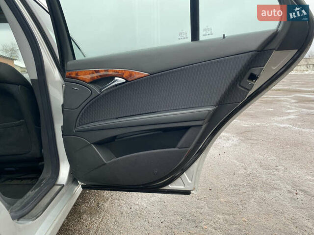 Сірий Мерседес Е-Клас, об'ємом двигуна 3.2 л та пробігом 272 тис. км за 3850 $, фото 38 на Automoto.ua