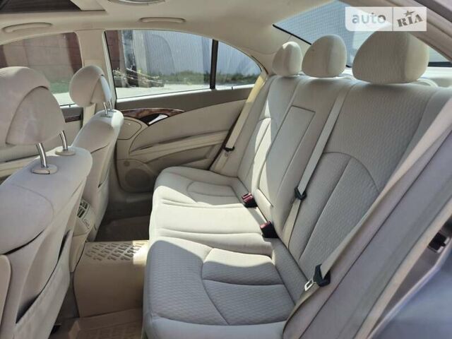 Сірий Мерседес Е-Клас, об'ємом двигуна 1.8 л та пробігом 281 тис. км за 11400 $, фото 25 на Automoto.ua