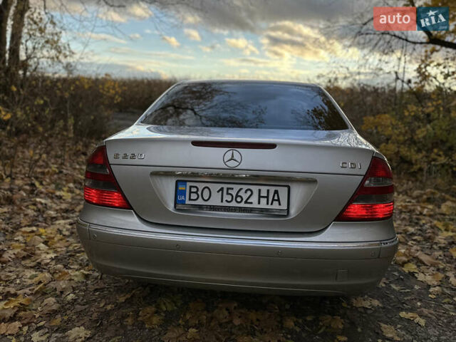 Мерседес Е-Клас 2004 у Тернополі на Automoto.ua Сірий Мерседес Е-Клас, об'ємом двигуна 2.2 л та пробігом 333 тис. км за 5750 $, фото 12 на Automoto.ua