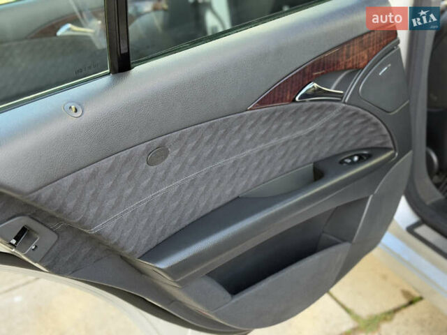 Сірий Мерседес Е-Клас, об'ємом двигуна 2.7 л та пробігом 400 тис. км за 8300 $, фото 56 на Automoto.ua
