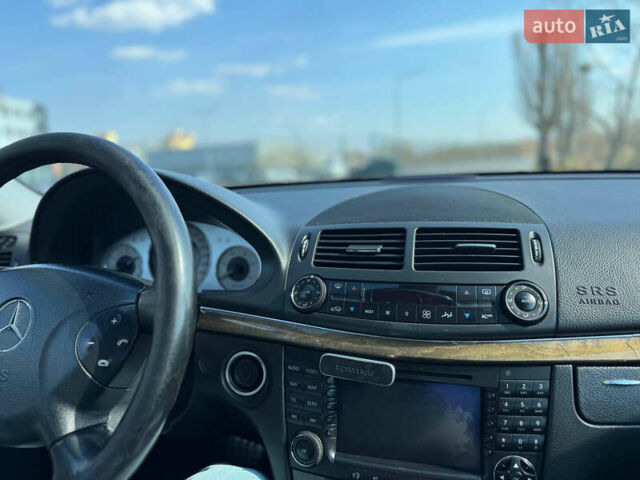 Сірий Мерседес Е-Клас, об'ємом двигуна 3.2 л та пробігом 500 тис. км за 6500 $, фото 28 на Automoto.ua
