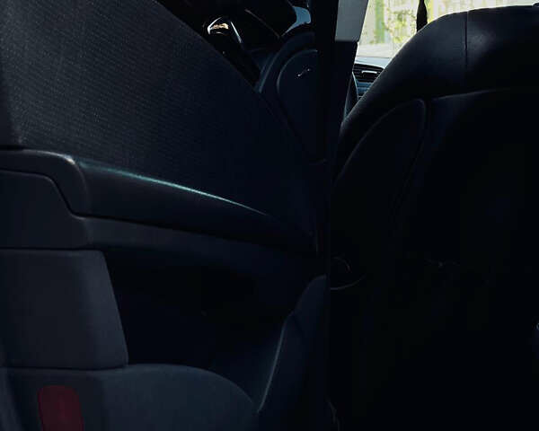 Мерседес Е-Клас 2004 у Івано-Франківську на Automoto.ua Сірий Мерседес Е-Клас, об'ємом двигуна 2.15 л та пробігом 462 тис. км за 8100 $, фото 20 на Automoto.ua