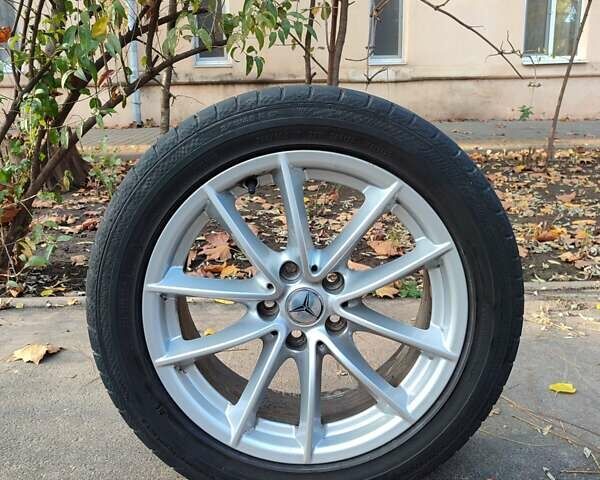 Серый Мерседес Е-Класс, объемом двигателя 2.1 л и пробегом 443 тыс. км за 8300 $, фото 16 на Automoto.ua