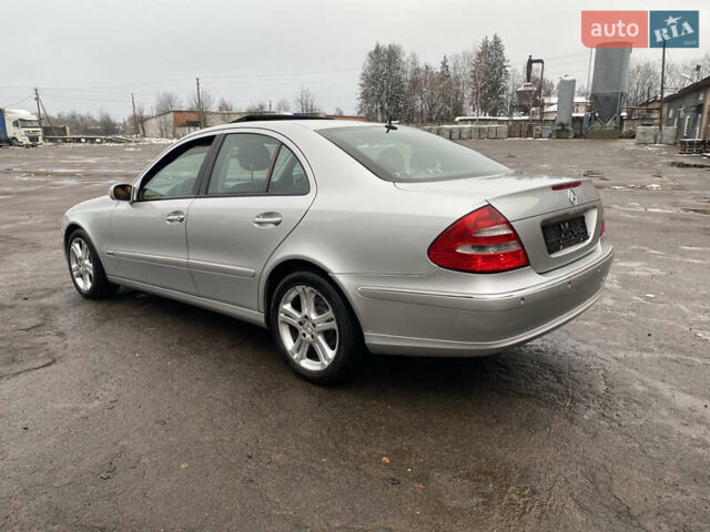 Сірий Мерседес Е-Клас, об'ємом двигуна 3.2 л та пробігом 272 тис. км за 3850 $, фото 15 на Automoto.ua