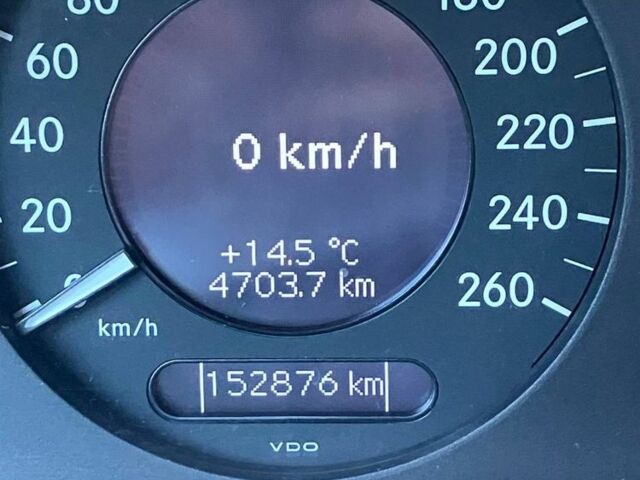 Серый Мерседес Е-Класс, объемом двигателя 2.7 л и пробегом 153 тыс. км за 7500 $, фото 2 на Automoto.ua