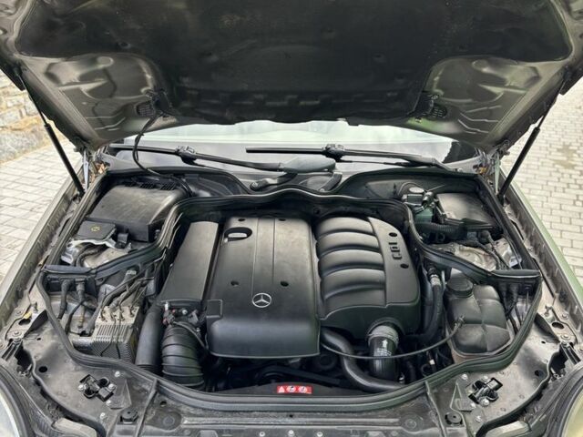 Мерседес Е-Клас 2004 у Каменце-Подольском на Automoto.ua Сірий Мерседес Е-Клас, об'ємом двигуна 2.1 л та пробігом 312 тис. км за 6600 $, фото 15 на Automoto.ua