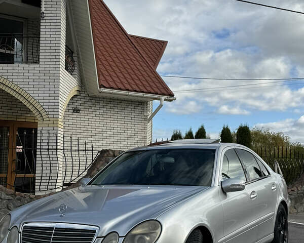 Мерседес Е-Клас 2004 у Вінниці на Automoto.ua Сірий Мерседес Е-Клас, об'ємом двигуна 1.8 л та пробігом 459 тис. км за 4799 $, фото 5 на Automoto.ua