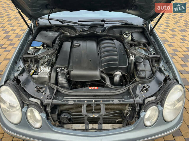 Серый Мерседес Е-Класс, объемом двигателя 2.2 л и пробегом 359 тыс. км за 6450 $, фото 43 на Automoto.ua