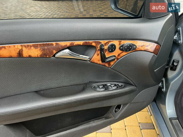Серый Мерседес Е-Класс, объемом двигателя 2.2 л и пробегом 359 тыс. км за 6450 $, фото 42 на Automoto.ua