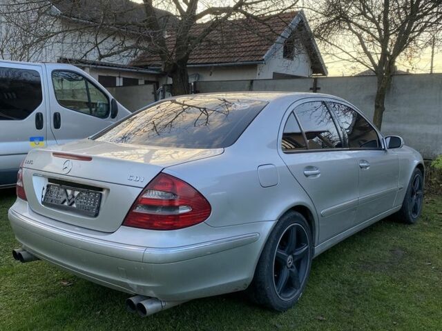 Серый Мерседес Е-Класс, объемом двигателя 2.7 л и пробегом 300 тыс. км за 3300 $, фото 3 на Automoto.ua