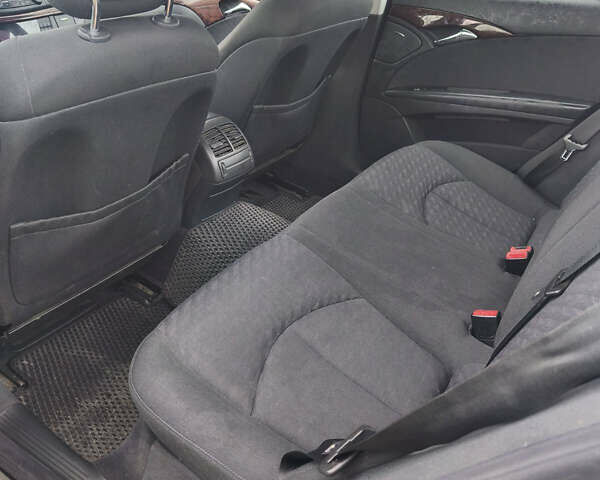 Мерседес Е-Клас 2004 у Чернігові на Automoto.ua Сірий Мерседес Е-Клас, об'ємом двигуна 2.2 л та пробігом 380 тис. км за 7000 $, фото 11 на Automoto.ua