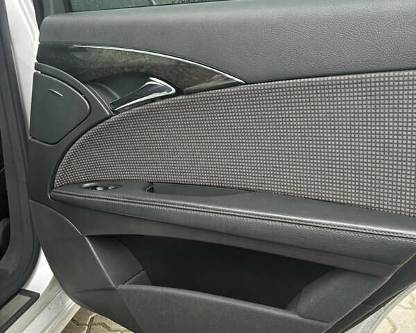 Сірий Мерседес Е-Клас, об'ємом двигуна 2.7 л та пробігом 349 тис. км за 8800 $, фото 20 на Automoto.ua