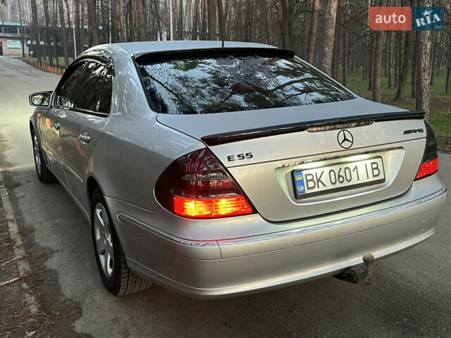 Серый Мерседес Е-Класс, объемом двигателя 3.2 л и пробегом 430 тыс. км за 7299 $, фото 5 на Automoto.ua