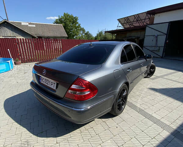Сірий Мерседес Е-Клас, об'ємом двигуна 2.15 л та пробігом 375 тис. км за 8600 $, фото 4 на Automoto.ua