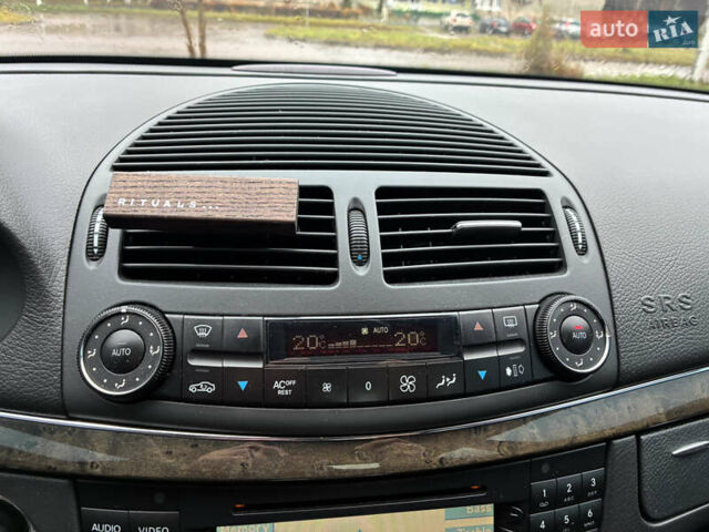 Сірий Мерседес Е-Клас, об'ємом двигуна 2.7 л та пробігом 349 тис. км за 8800 $, фото 14 на Automoto.ua
