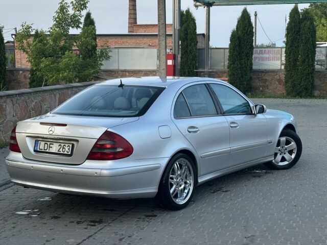 Сірий Мерседес Е-Клас, об'ємом двигуна 3.2 л та пробігом 250 тис. км за 3000 $, фото 4 на Automoto.ua