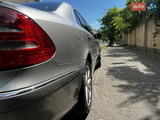 Серый Мерседес Е-Класс, объемом двигателя 1.8 л и пробегом 382 тыс. км за 6500 $, фото 8 на Automoto.ua