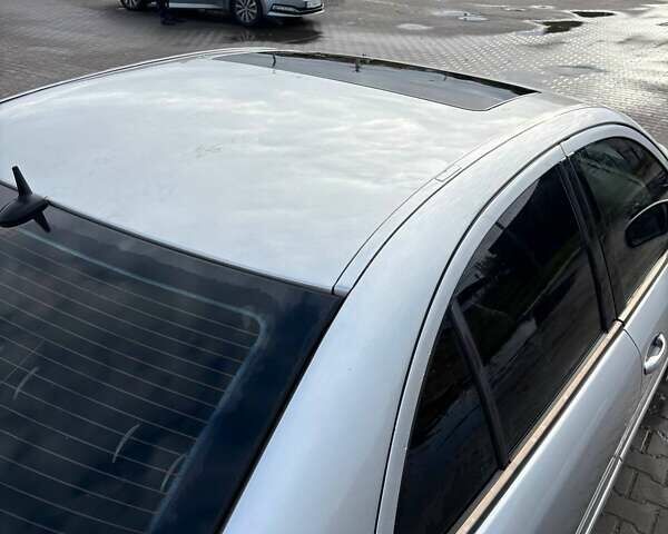 Серый Мерседес Е-Класс, объемом двигателя 3.2 л и пробегом 500 тыс. км за 6000 $, фото 16 на Automoto.ua