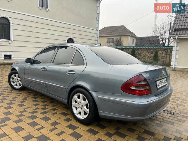 Серый Мерседес Е-Класс, объемом двигателя 2.2 л и пробегом 359 тыс. км за 6450 $, фото 5 на Automoto.ua