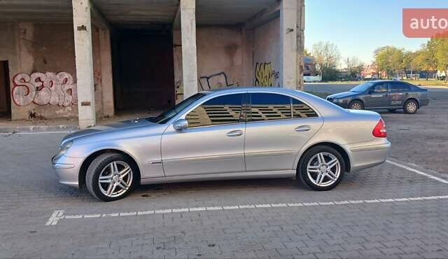 Серый Мерседес Е-Класс, объемом двигателя 1.8 л и пробегом 289 тыс. км за 7150 $, фото 10 на Automoto.ua