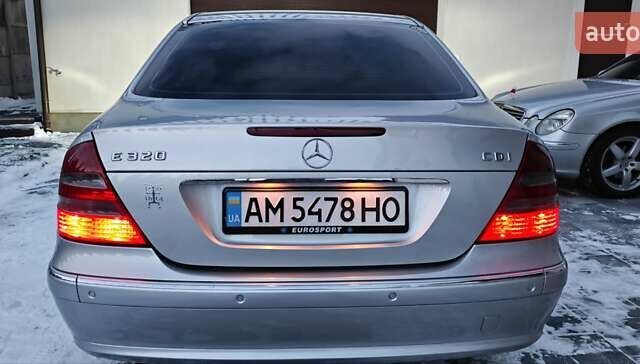 Сірий Мерседес Е-Клас, об'ємом двигуна 3.22 л та пробігом 495 тис. км за 7777 $, фото 42 на Automoto.ua