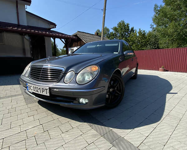 Сірий Мерседес Е-Клас, об'ємом двигуна 2.15 л та пробігом 375 тис. км за 8600 $, фото 11 на Automoto.ua