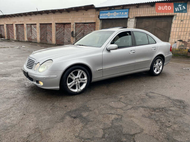 Сірий Мерседес Е-Клас, об'ємом двигуна 3.2 л та пробігом 272 тис. км за 3850 $, фото 13 на Automoto.ua